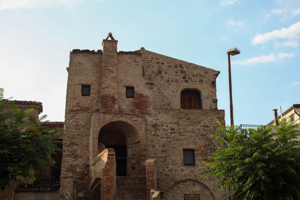 la casa con gli occhi